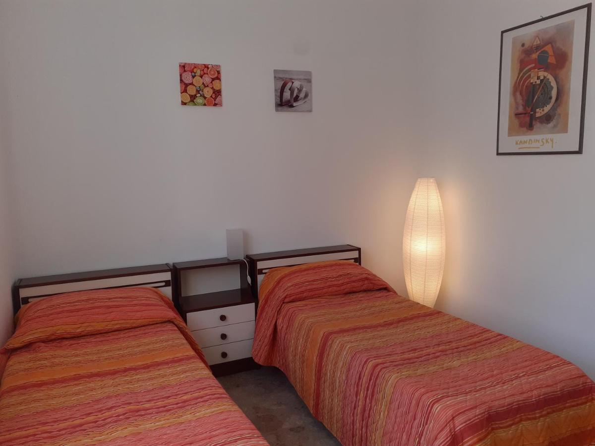 Monforte dʼAlba Casa Nebieu In Edificio Indipendente Nel Centro Di Monforte מראה חיצוני תמונה
